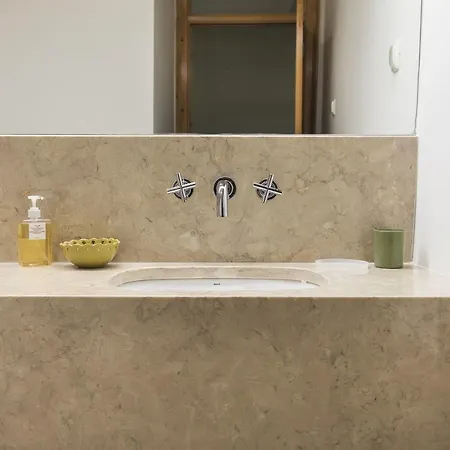 Rustic Flat At Lisbon's Heart Lisboa