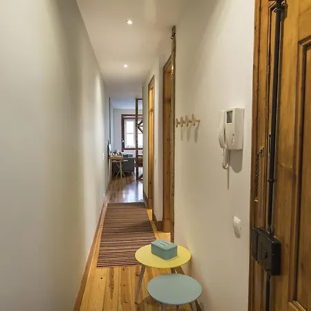 Rustic Flat At Lisbon's Heart